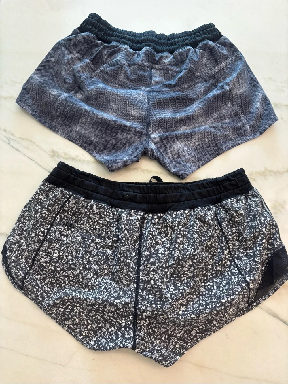 Lululemon bundle of hotty hot athletic athleisure wear shorts size 4